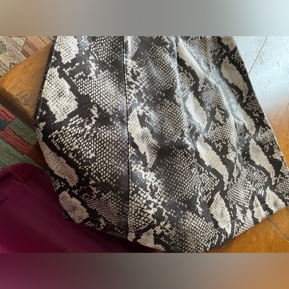 Snakeskin Skirt - Picture 3 of 3